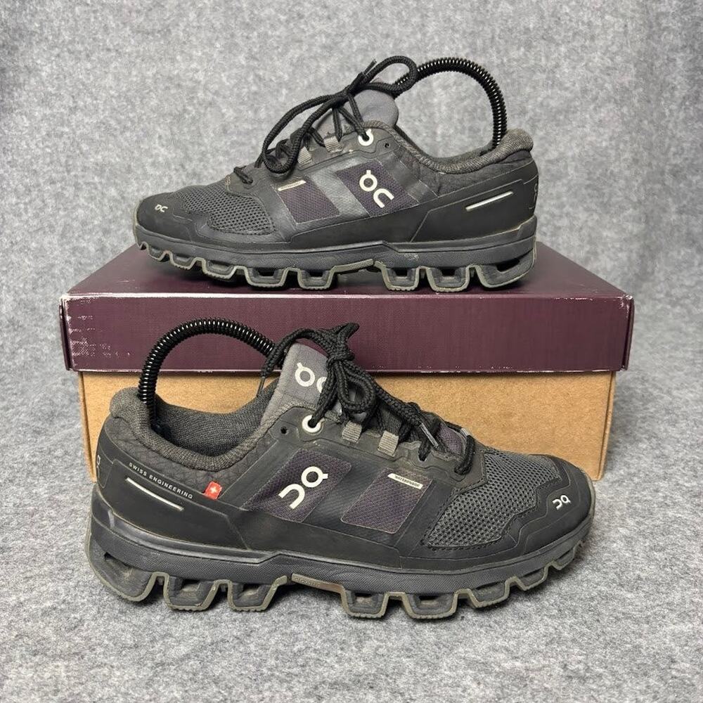 On Cloudventure Waterproof Black Graphite Trail Running Shoes Womens Size 8 US